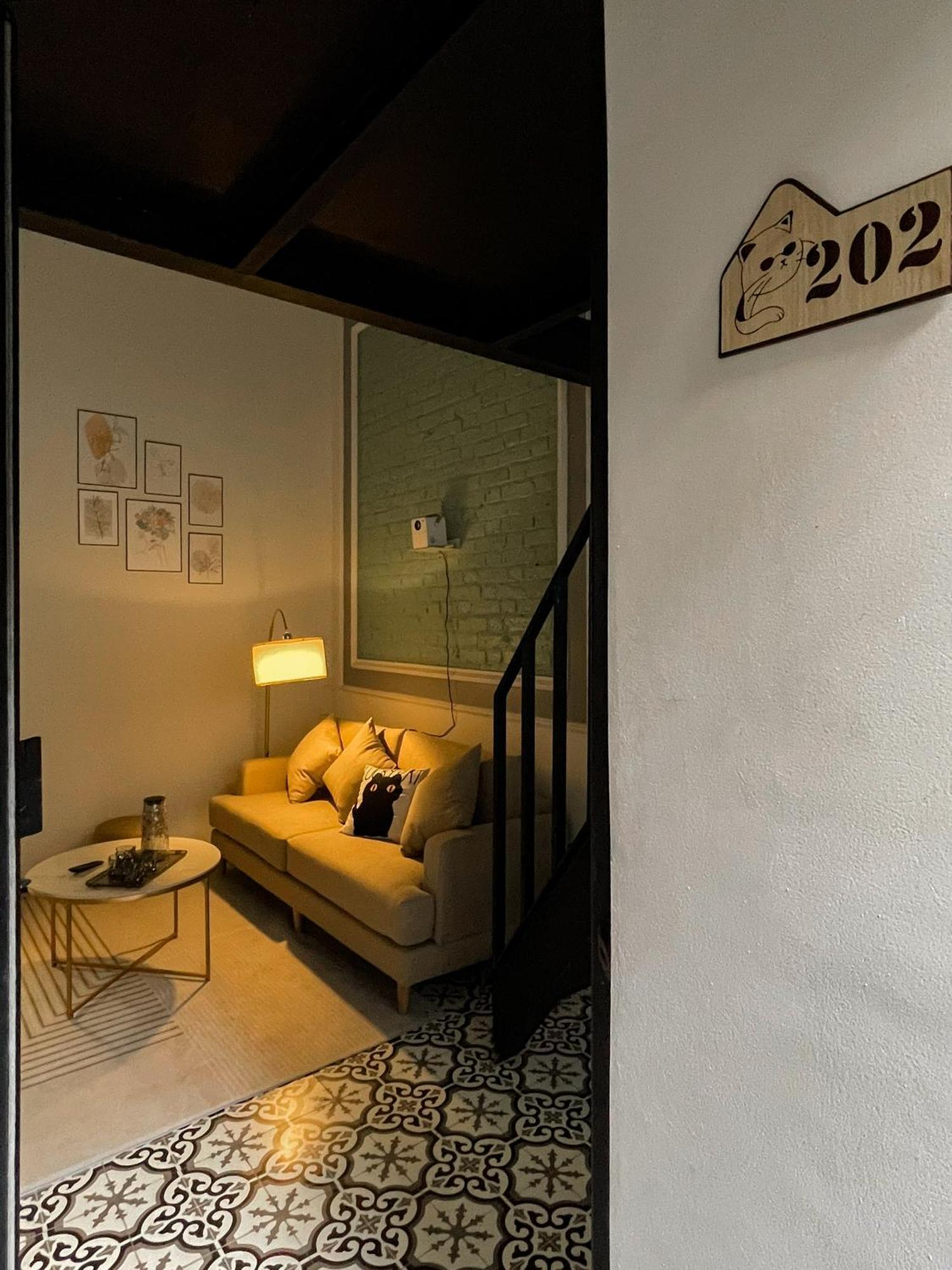 Zeus Living - Old Quater Homestay Hanoi Dış mekan fotoğraf