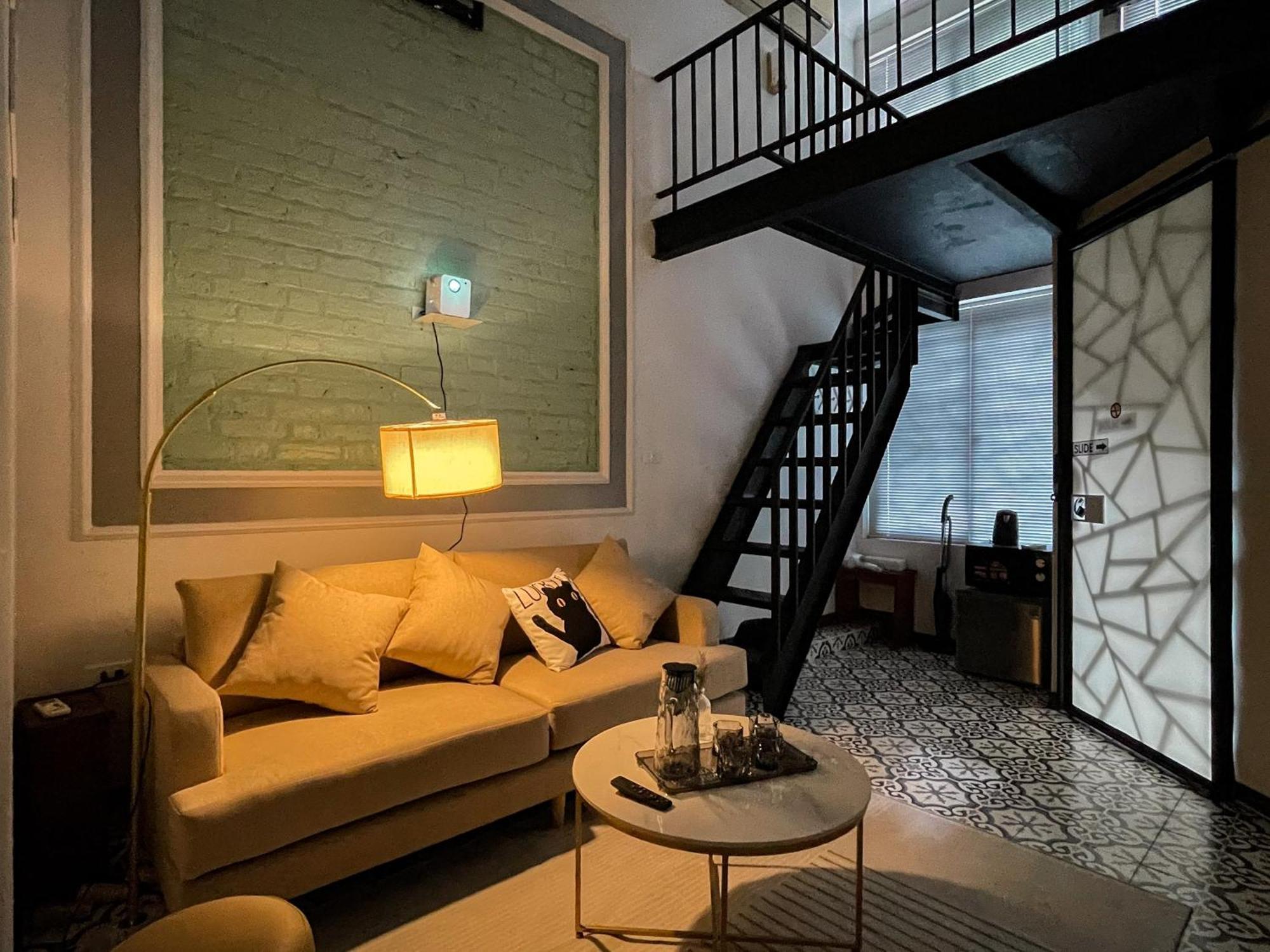 Zeus Living - Old Quater Homestay Hanoi Dış mekan fotoğraf